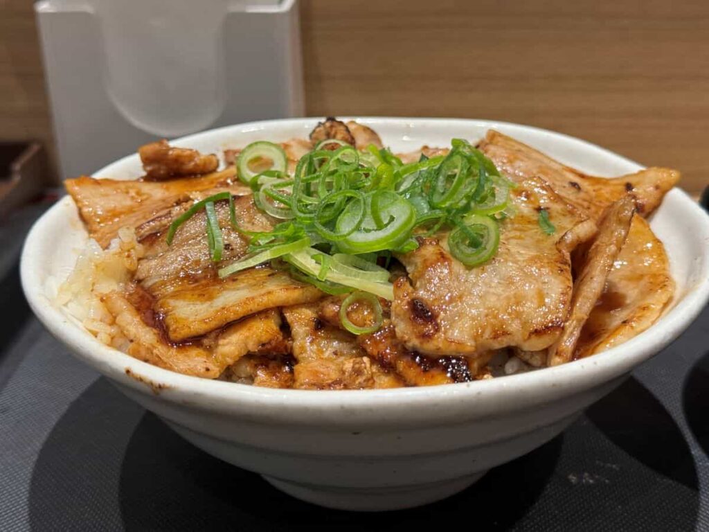 松屋「炙り十勝豚丼」