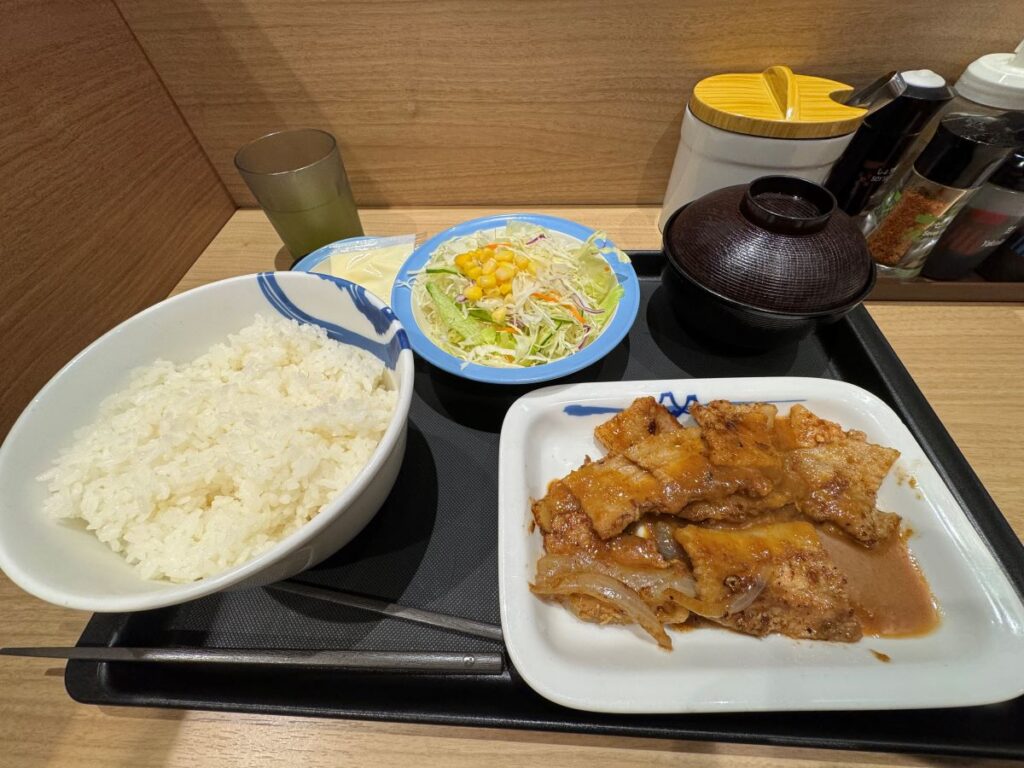 厚切り豚カルビ生姜焼定食