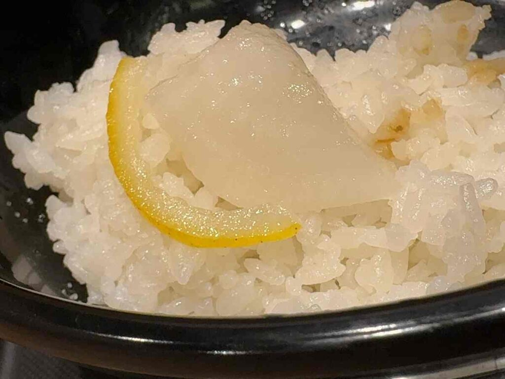 沢庵　ご飯